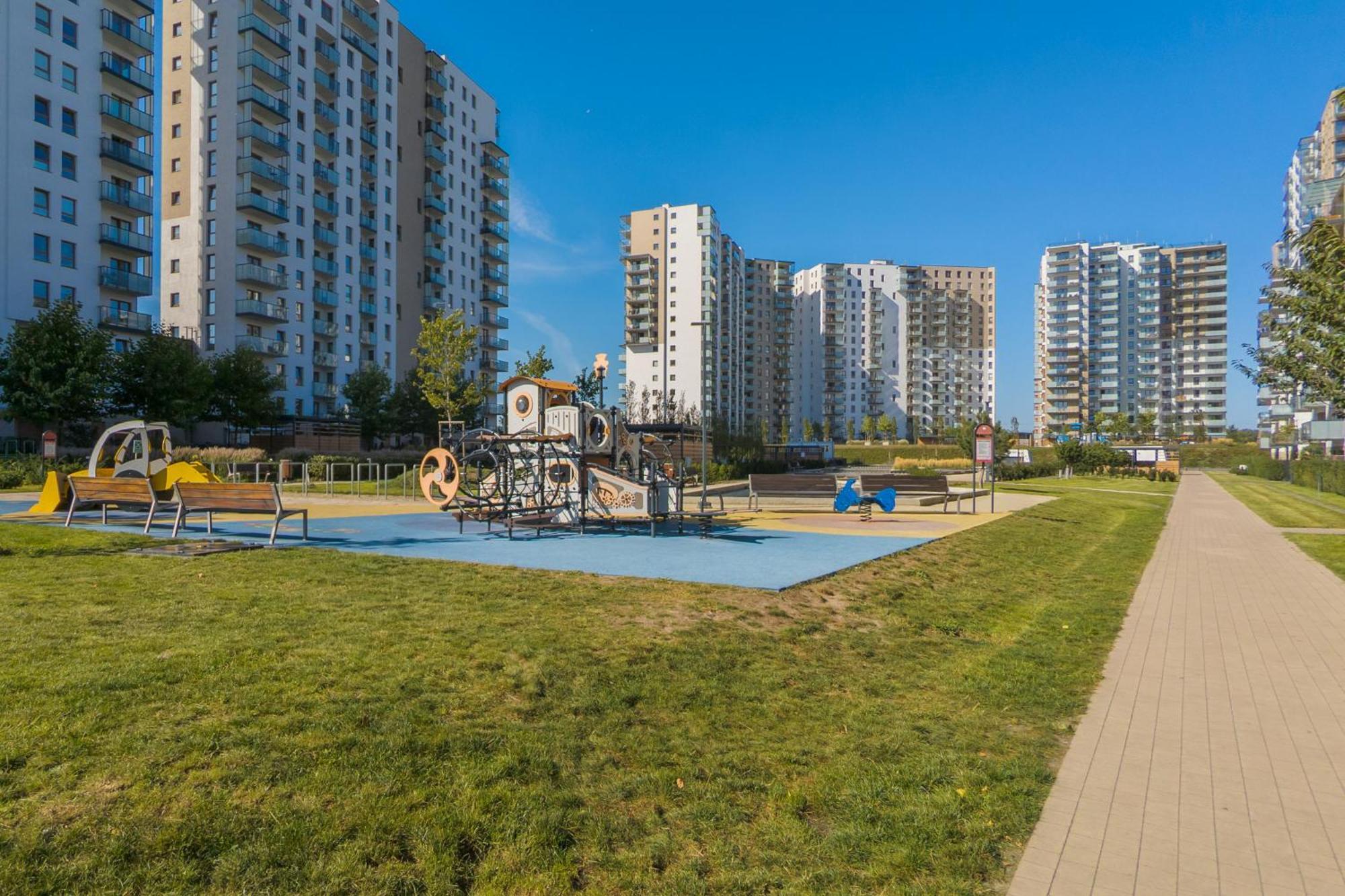 Starowiejska Apartment With Balcony Next To Arena Gdansk Stadium By Noclegi Renters Екстериор снимка